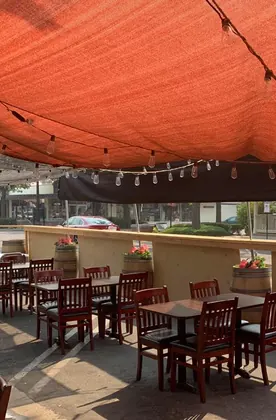 Luna Italian Restaurant & Pizzeria, business photo 3