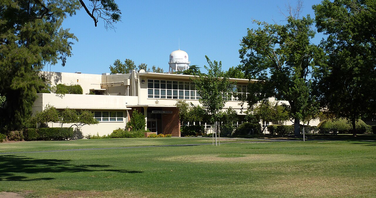 2009 0725 CA CSUF AgBuilding, California State University-Fresno