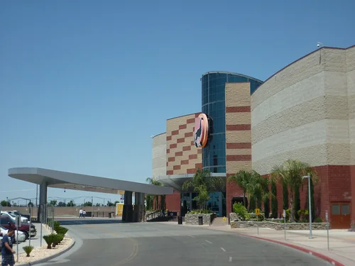 Tachi Palace casino entrance, Lemoore